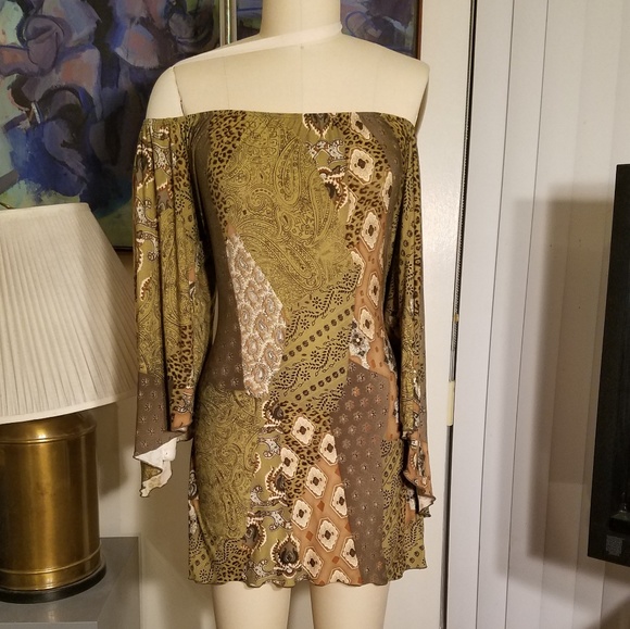 Hottie Dresses & Skirts - 💖SALE💖Off Shoulder Green Patchwork Paisley Dress